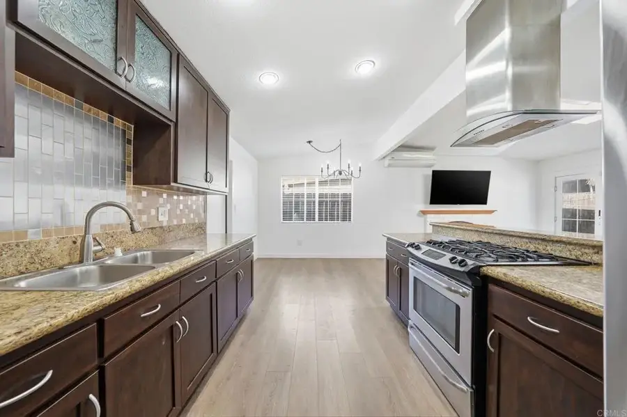 1115 Oasis Avenue, Chula Vista, CA 91911 - Image #2