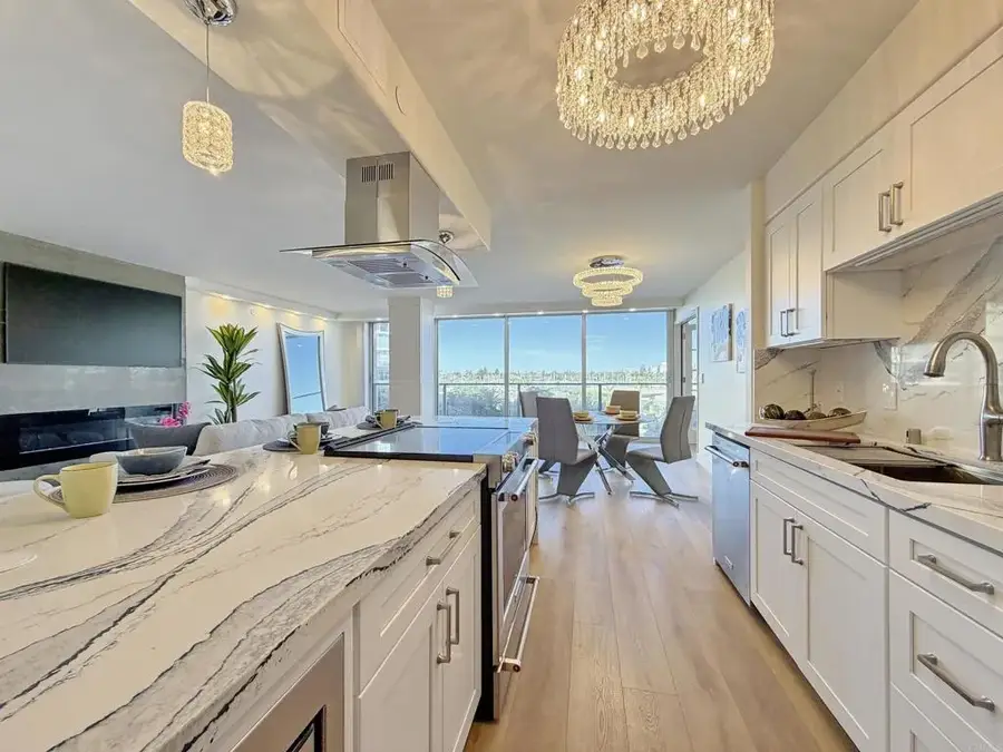 1820 Avenida Del Mundo #208, Coronado, CA 92118 - Image #2