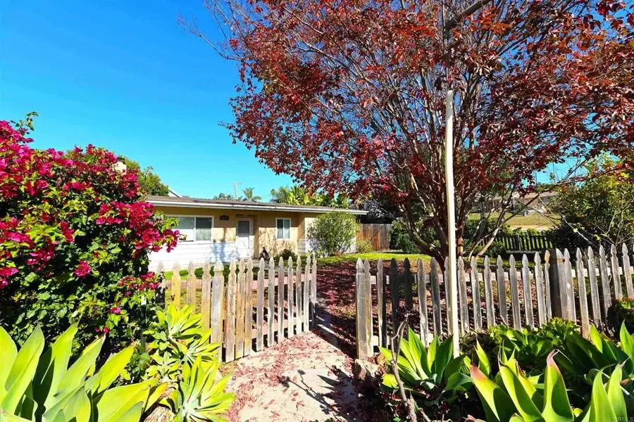 1860 Alessandro Trail, Vista, CA 92084 - Image #2