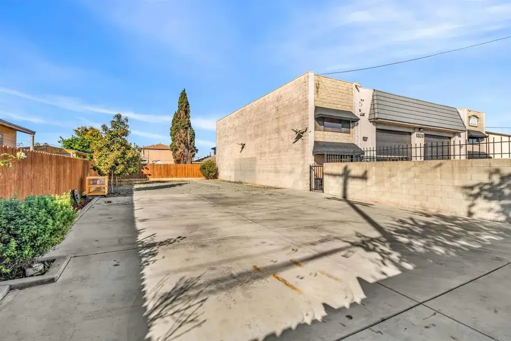 1332 Coolidge, National City, CA 91950 - #1