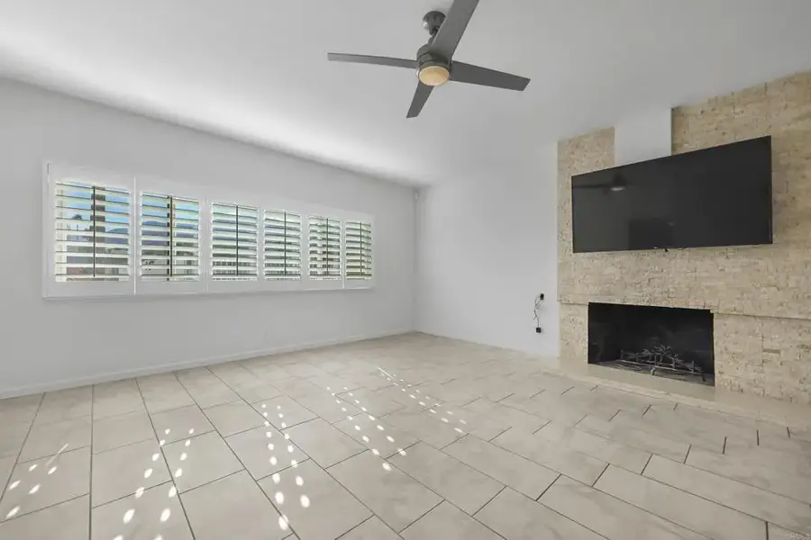415 E Avenida Granada, Palm Springs, CA 92264 - Image #3