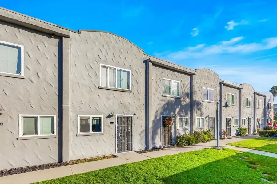 851 S Mollison Avenue, El Cajon, CA 92020 - Image #2