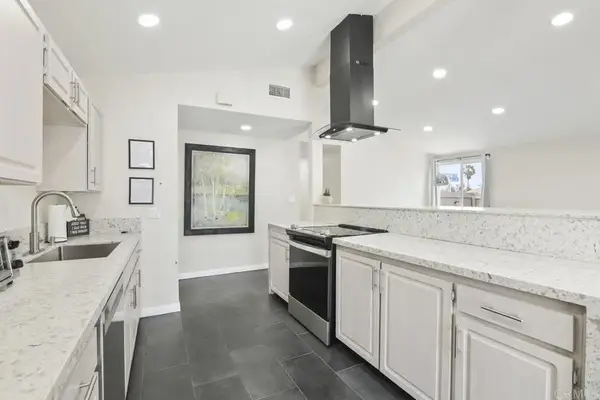 9452 Larrabee Avenue, San Diego, CA 92123