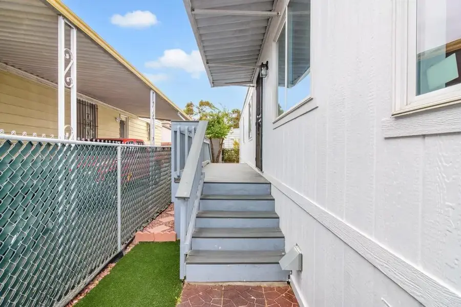 35 Parkwood Lane, Oceanside, CA 92054 - Image #3