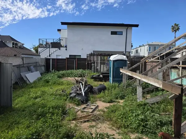 1224 27th, San Diego, CA 92102