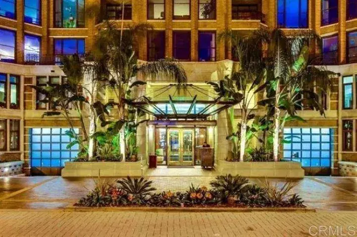 500 W Harbor Drive #318, San Diego, CA 92101 - Image #1