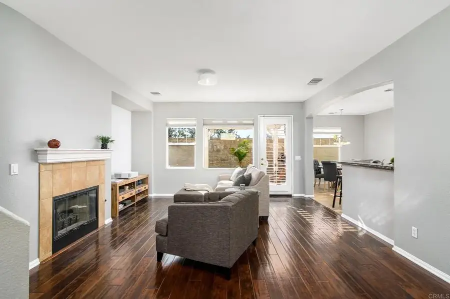 2130 Dune Evening Dr, Chula Vista, CA 91915 - Image #2