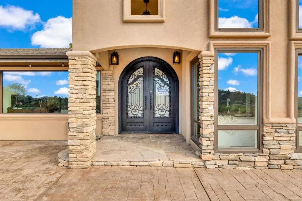 1426 Hidden Mesa View Drive, El Cajon, CA 92019 - #1