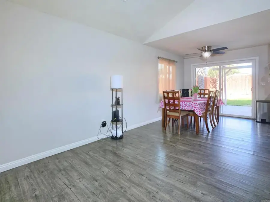 452 Feliz, Perris, CA 92571 - #3