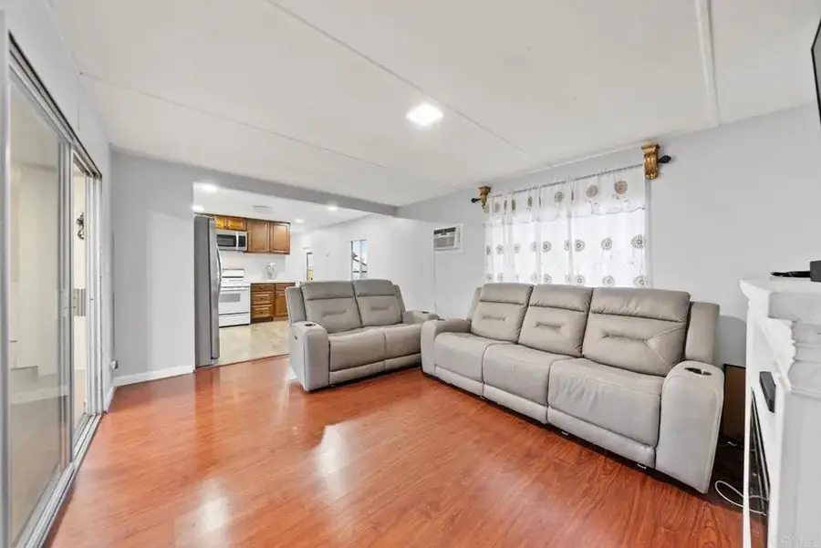 6460 Convoy, San Diego, CA 92117 - #3