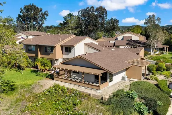 6050 Henderson #9, La Mesa, CA 91942