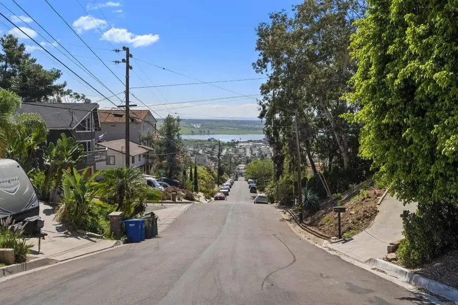 1609 San Miguel Avenue, Spring Valley, CA 91977 - #2