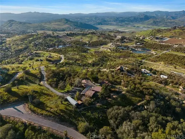 15735 Highland Valley Road, Escondido, CA 92025