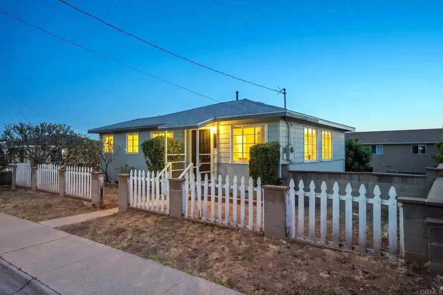 2726 Comstock St, San Diego, CA 92111 - #3