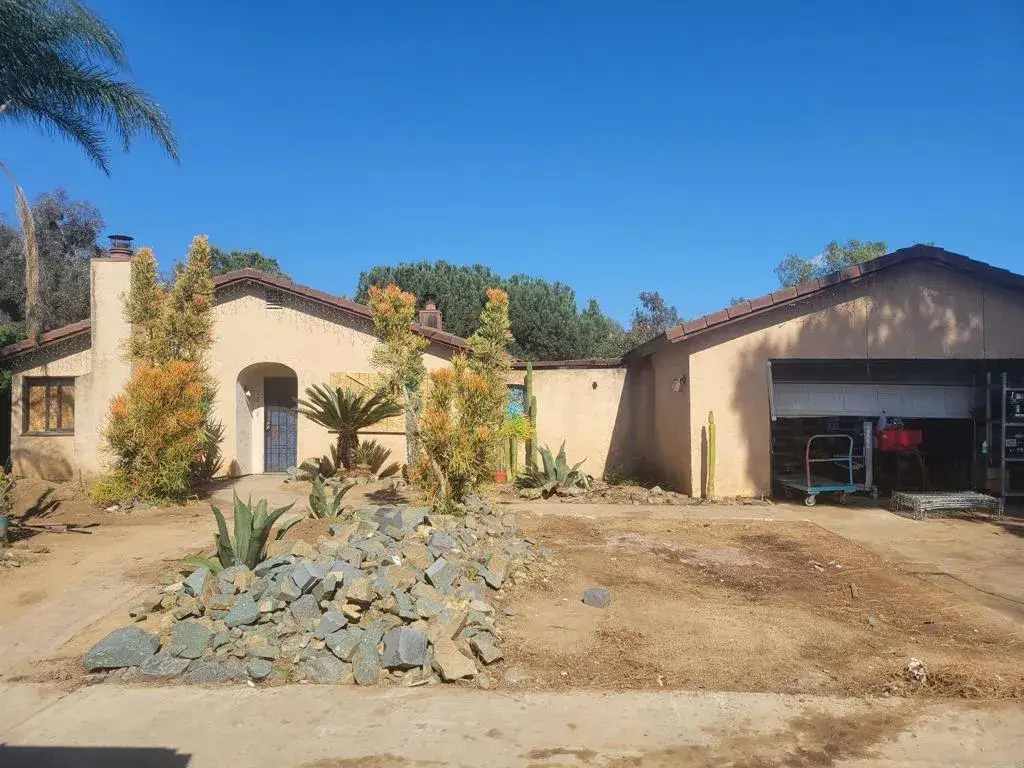 2050 Arboles Place, Escondido, CA 92029 - #1