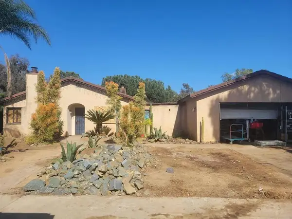 2050 Arboles Place, Escondido, CA 92029