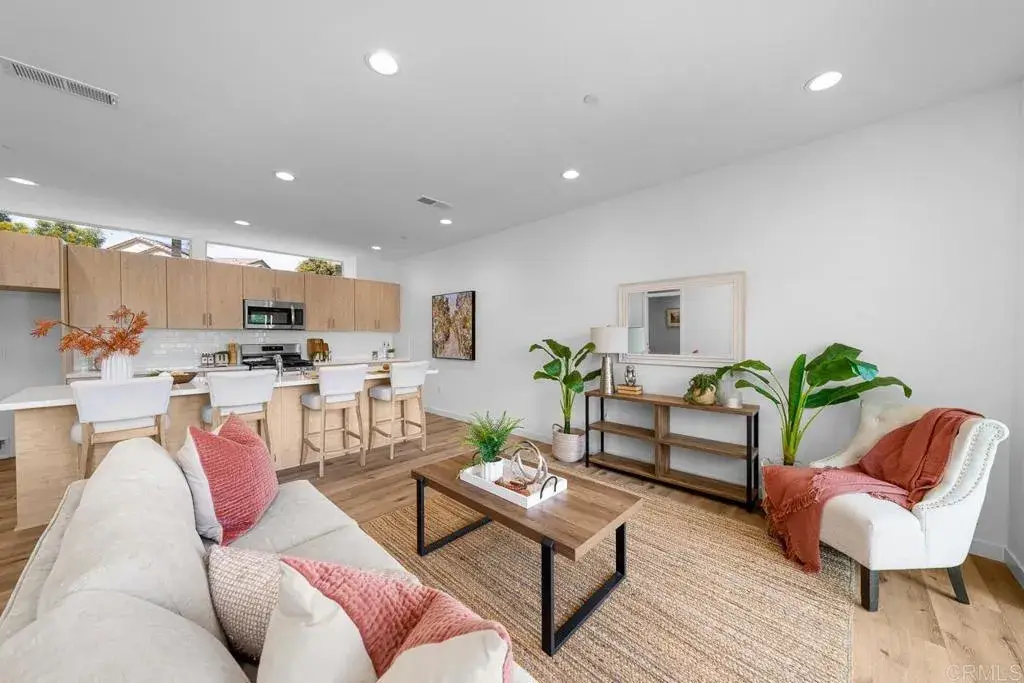 2252 Calle Chanate, San Diego, CA 92139 - #1