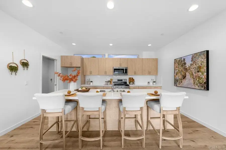 2252 Calle Chanate, San Diego, CA 92139 - #3