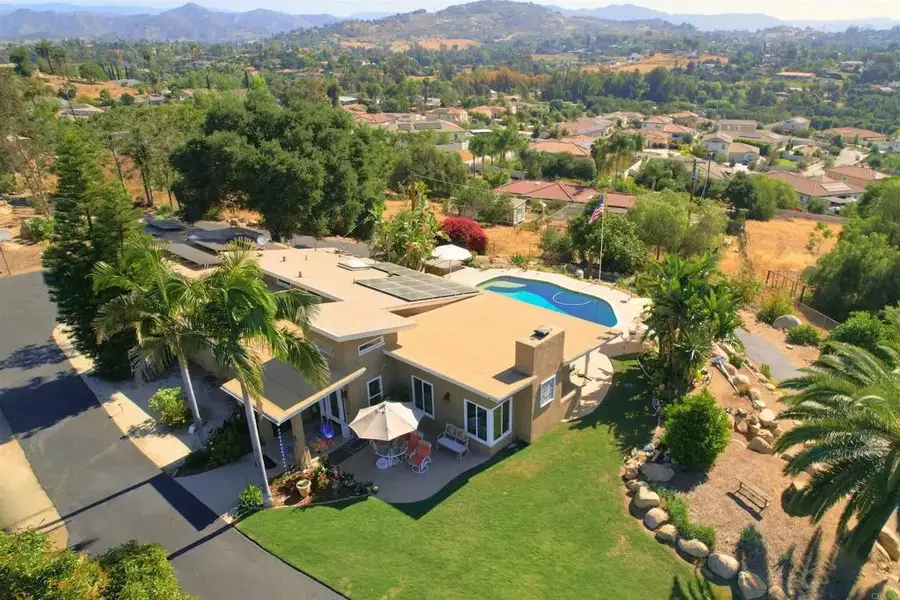 969 Viletta Drive, Oceanside Escondido, CA 92027 - #3