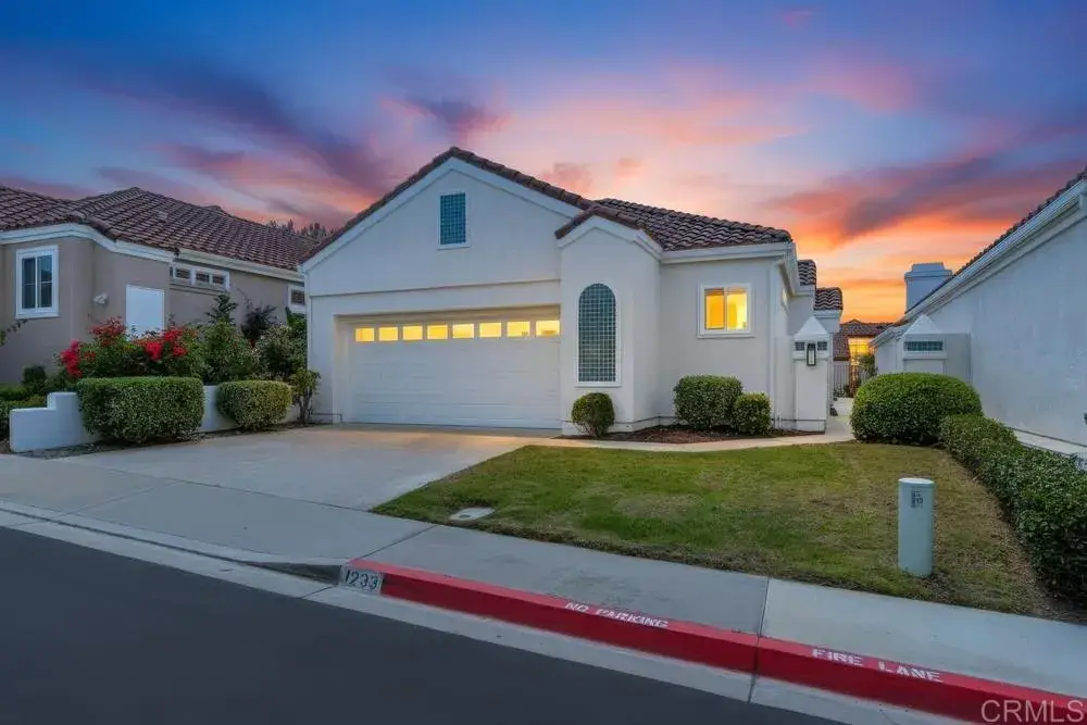 1233 Via Rafael, San Marcos, CA 92078 - #1