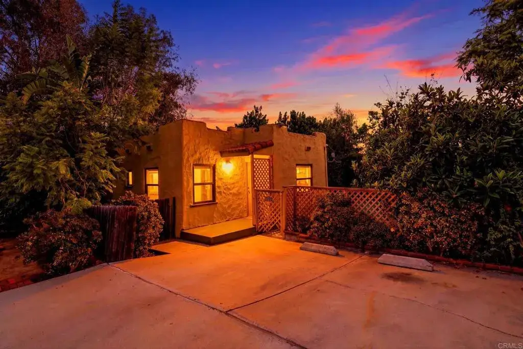 3211 Menlo Avenue, San Diego, CA 92105 - #1