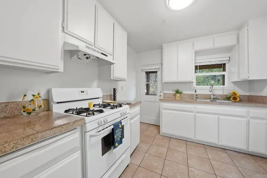 3211 Menlo Avenue, San Diego, CA 92105 - #3