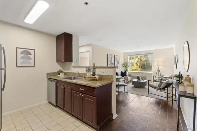 1970 Columbia St #304, San Diego, CA 92101 - #2