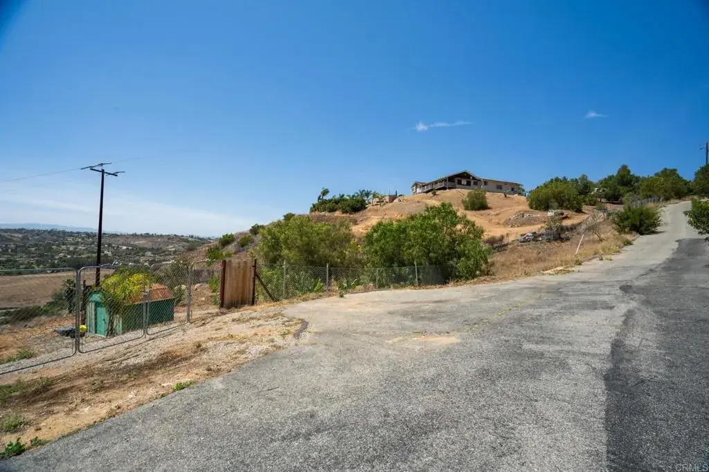 3503 Monserate Hill, Fallbrook, CA 92028 - #1