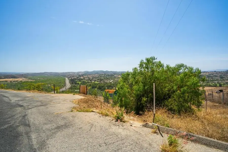 3503 Monserate Hill, Fallbrook, CA 92028 - #2