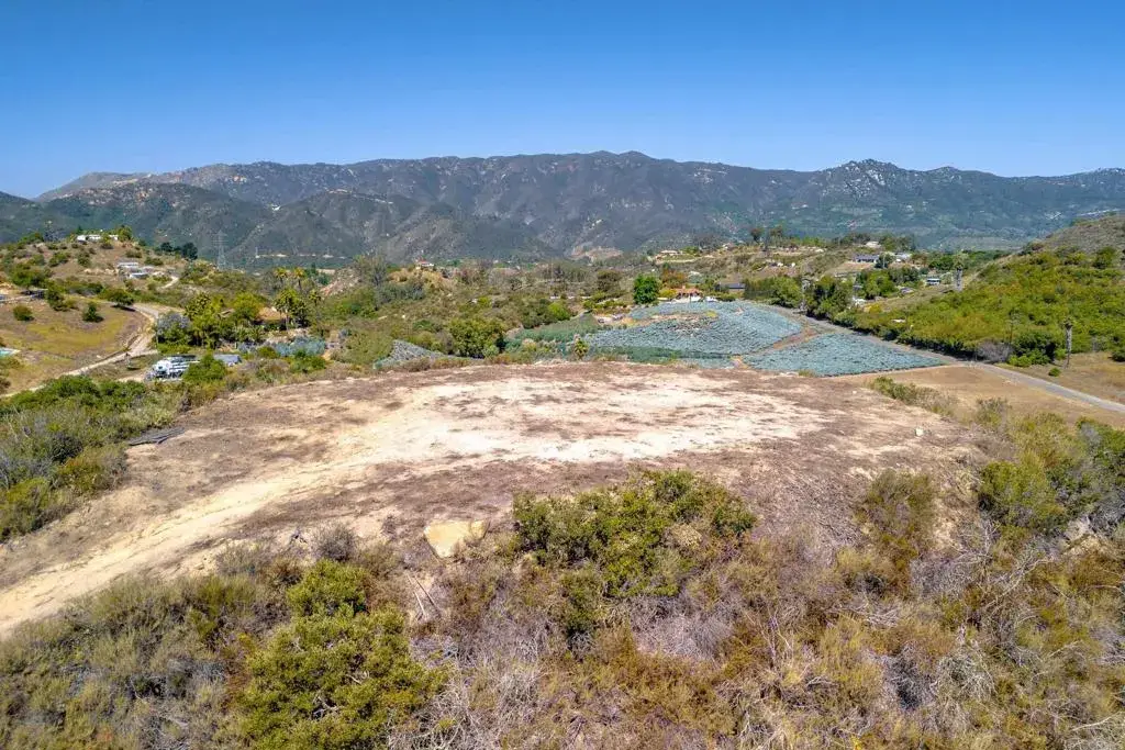 27 Daily, Fallbrook, CA 92028 - #1