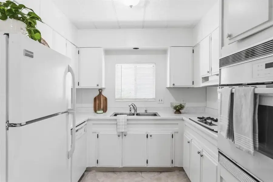2003 Bayview Heights #181, San Diego, CA 92105 - #3