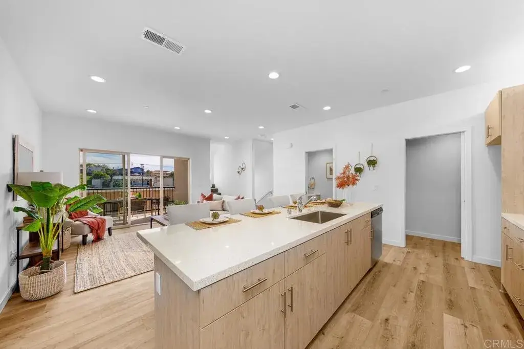 2254 Calle Chanate, San Diego, CA 92139 - #1