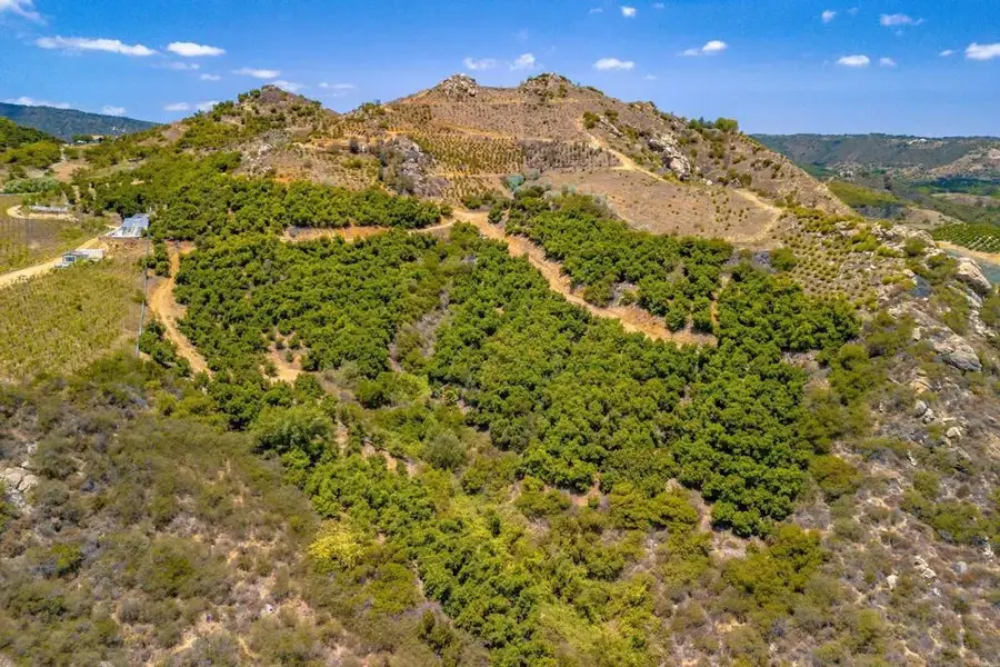 1 Los Gatos, Temecula, CA 92590 - #2