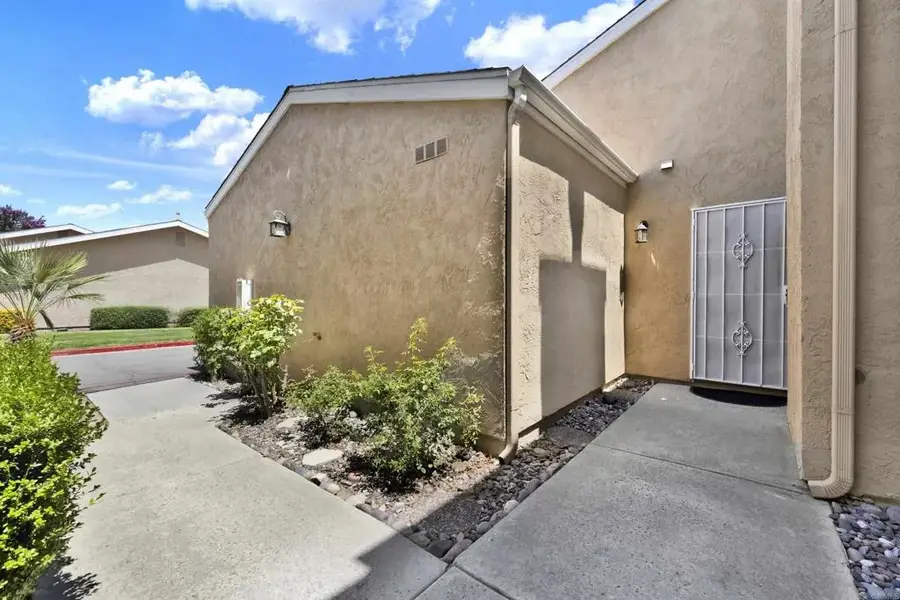 44552 La Paz Road, Temecula, CA 92592 - #2