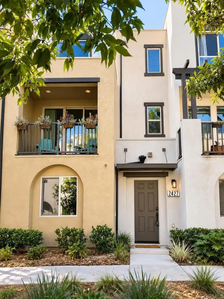 2427 Verano Way, Vista, CA 92081 - #1