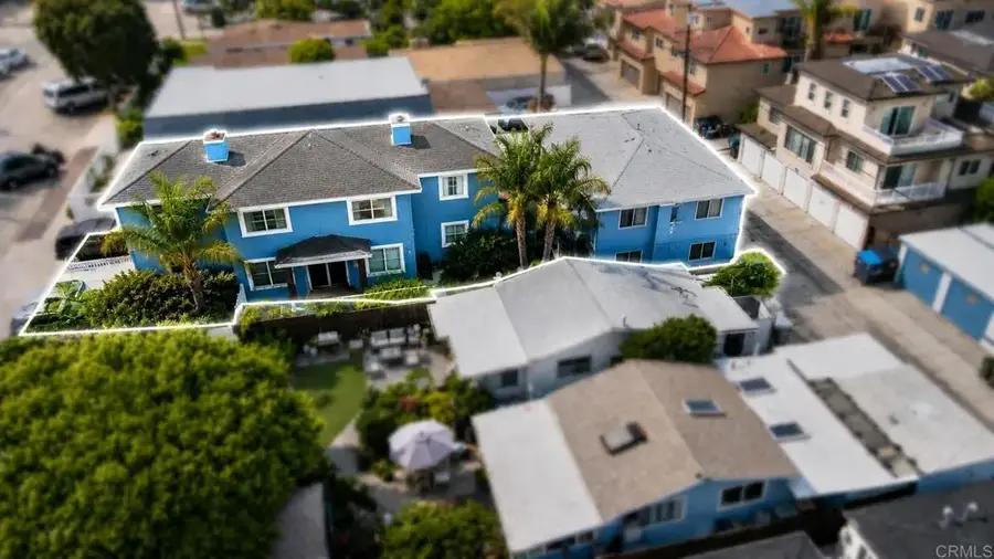 849-855 Emerald Street, San Diego, CA 92109 - #3
