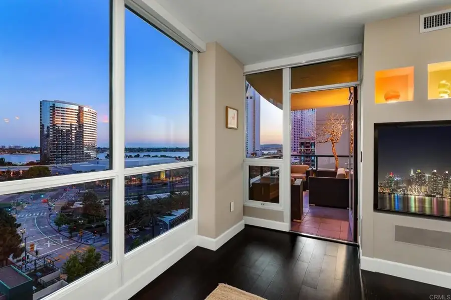 555 Front, San Diego, CA 92101 - #3