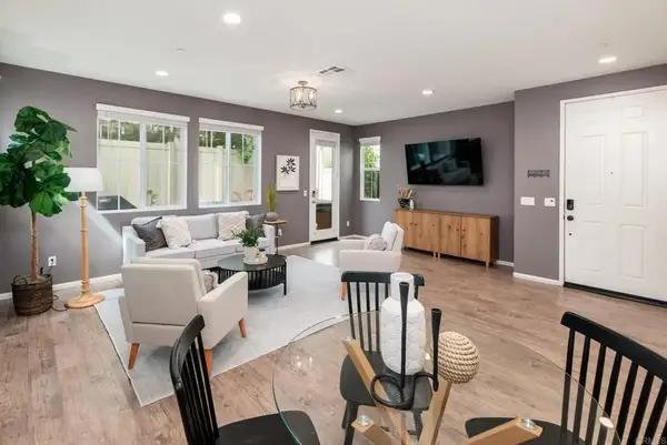 251 Saratoga Court, Vista, CA 92083