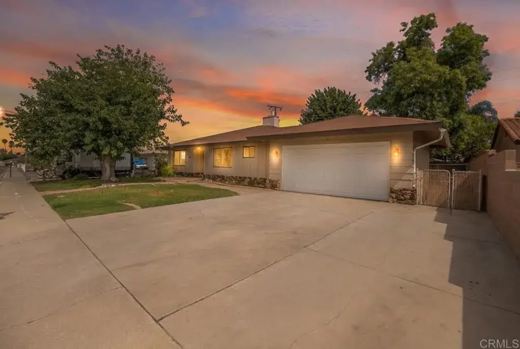 626 E Wright Street, Hemet, CA 92543 - #1