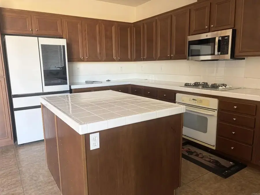 5044 Crescent Bay Drive, San Diego, CA 92154 - #2