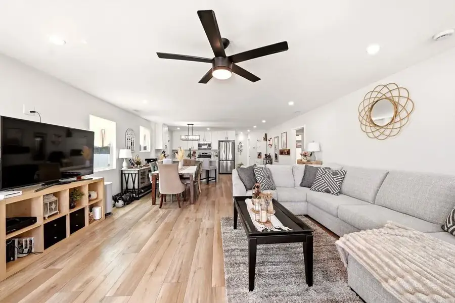558 11th St, Imperial Beach, CA 91932 - #3