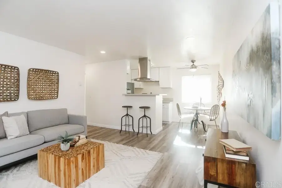 2720 Figueroa Boulevard, San Diego, CA 92109 - #3
