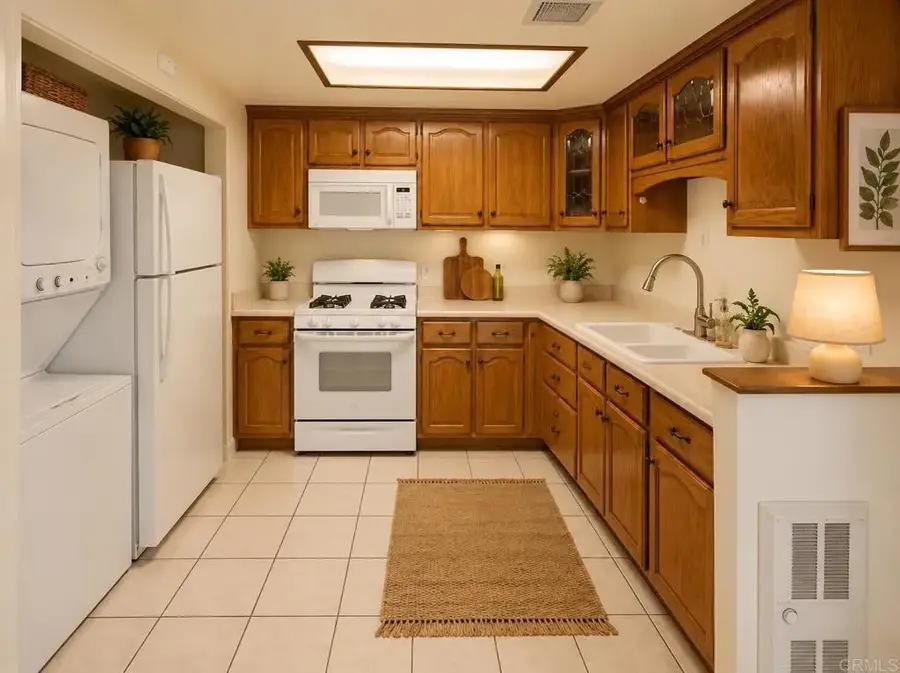 855 W San Ysidro Blvd #3, San Ysidro, CA 92173 - #2