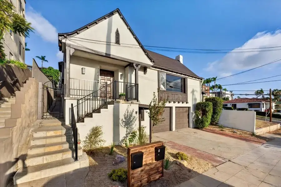 2421 Brant Street, San Diego, CA 92101 - #3