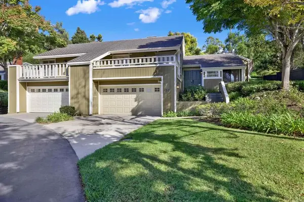 30 Rainbow Falls #17, Irvine, CA 92603