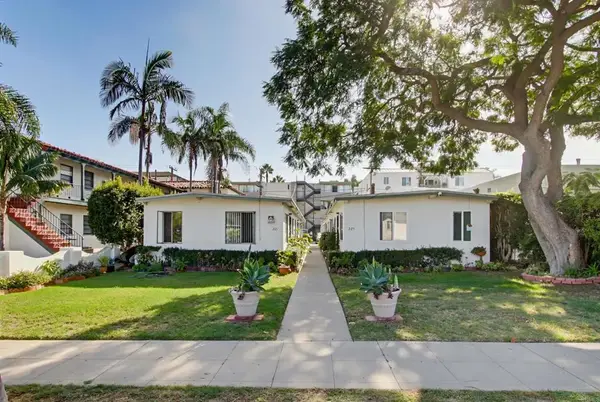 221-D Avenue Avenue, Coronado, CA 92118