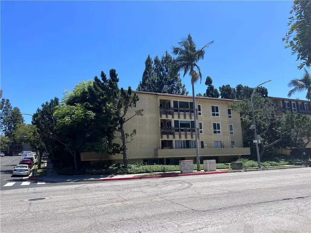 5600 Kensington Way #209, Culver City, CA 90230 - Image #1