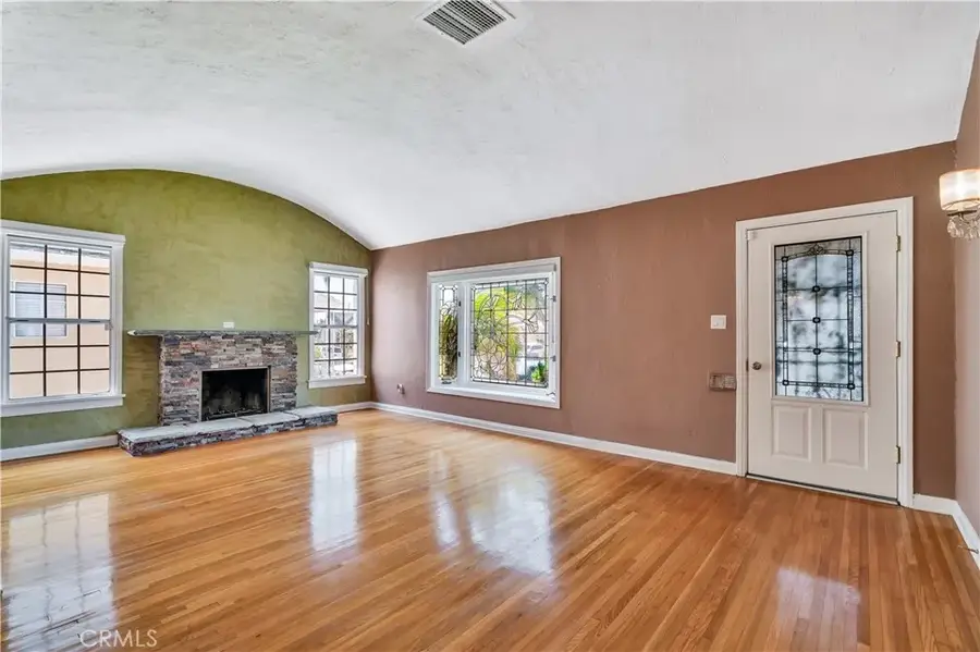 1124 S Truro Avenue, Inglewood, CA 90301 - Image #3