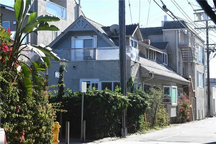 10 30th Avenue, Venice, CA 90291 - Image #2