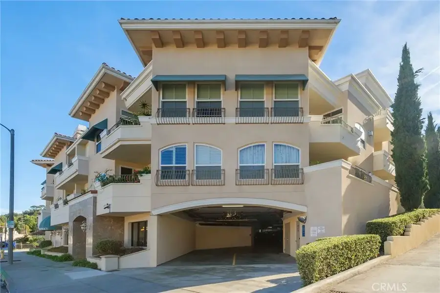 901 Deep Valley Dr #213, Rolling Hills Estates, CA 90274 - Image #2